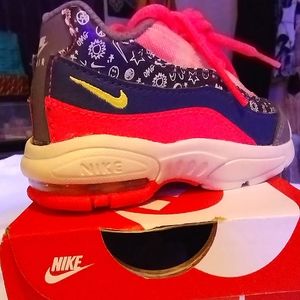Toddlers Nike sneakers